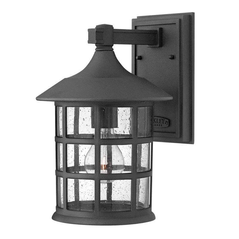 Freeport Medium Wall Mount Lantern 1804BK