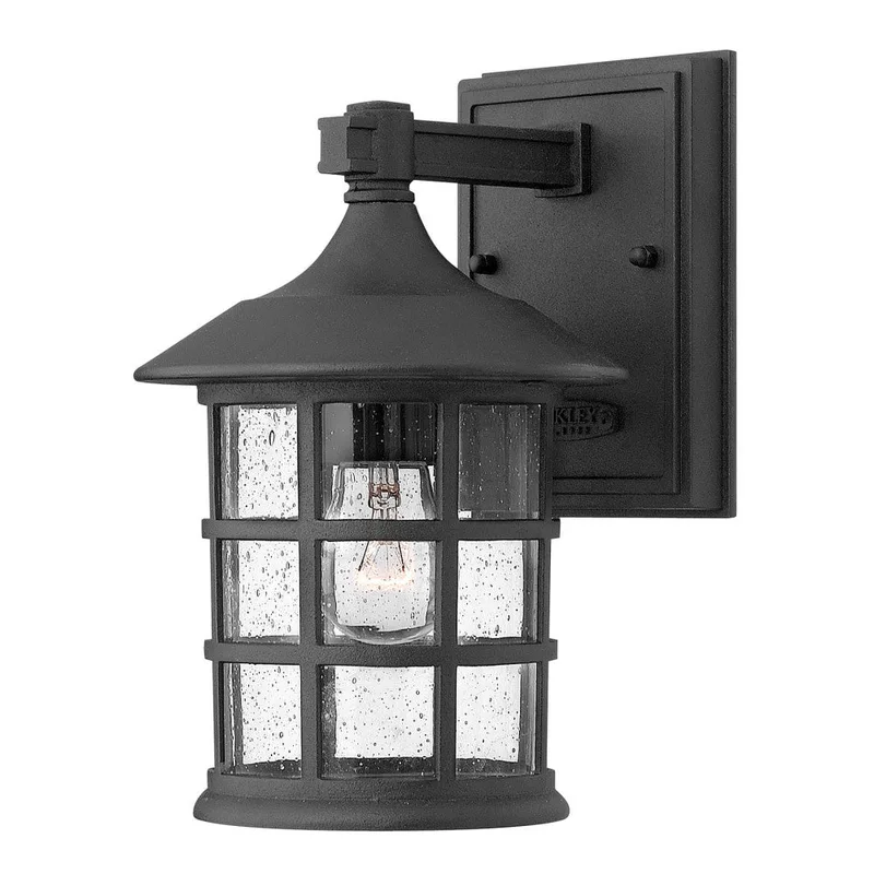 Freeport Small Wall Mount Lantern 1800BK